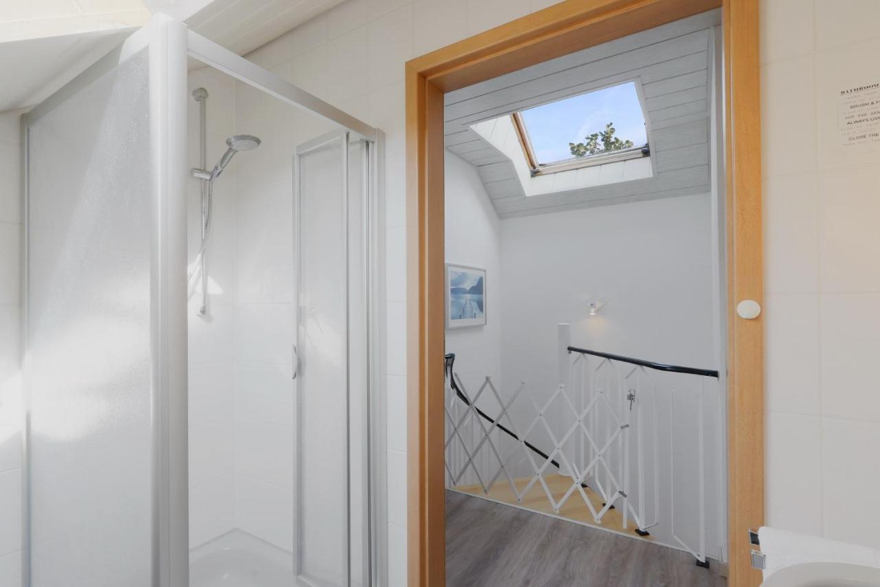 Seepark Kirchheim Ferienhaus Bei Diane Mit Sauna Экстерьер фото