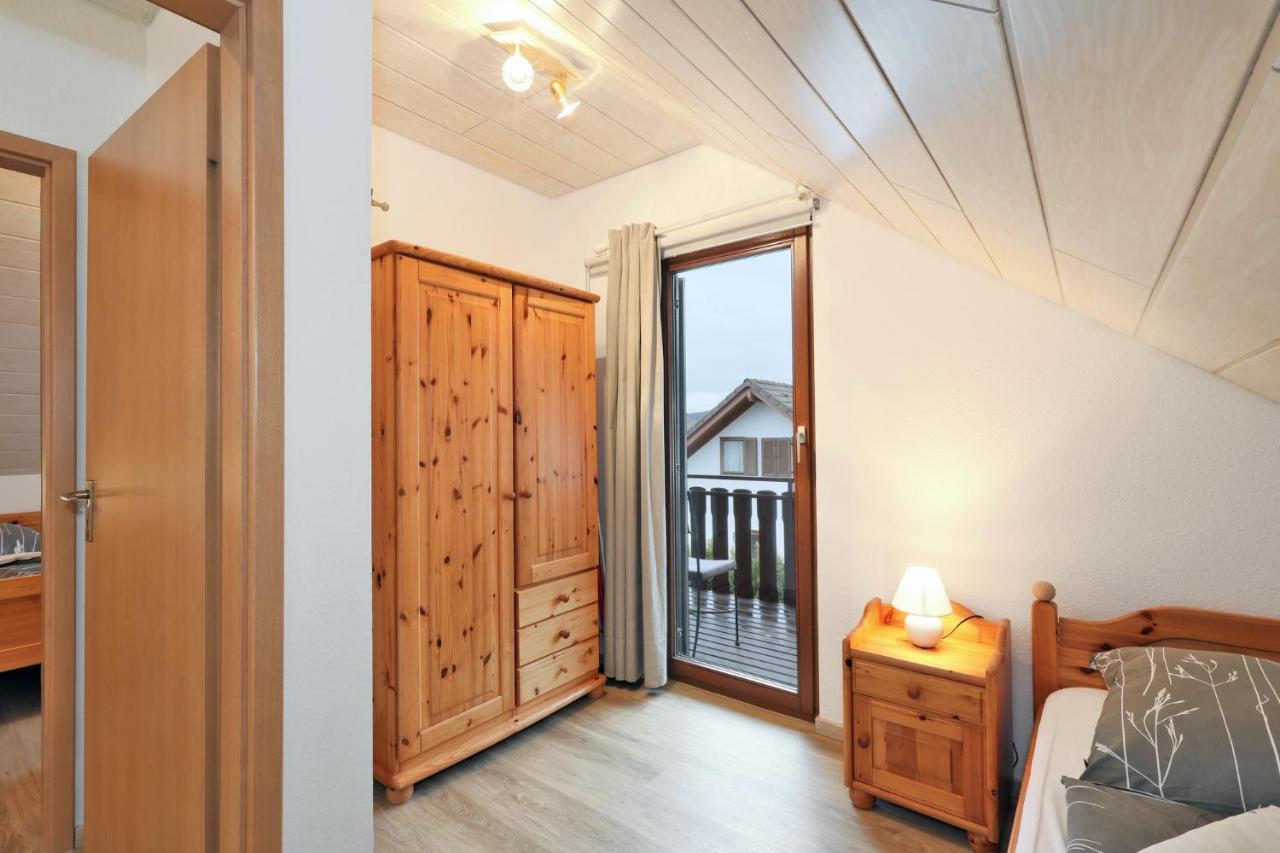 Seepark Kirchheim Ferienhaus Bei Diane Mit Sauna Экстерьер фото