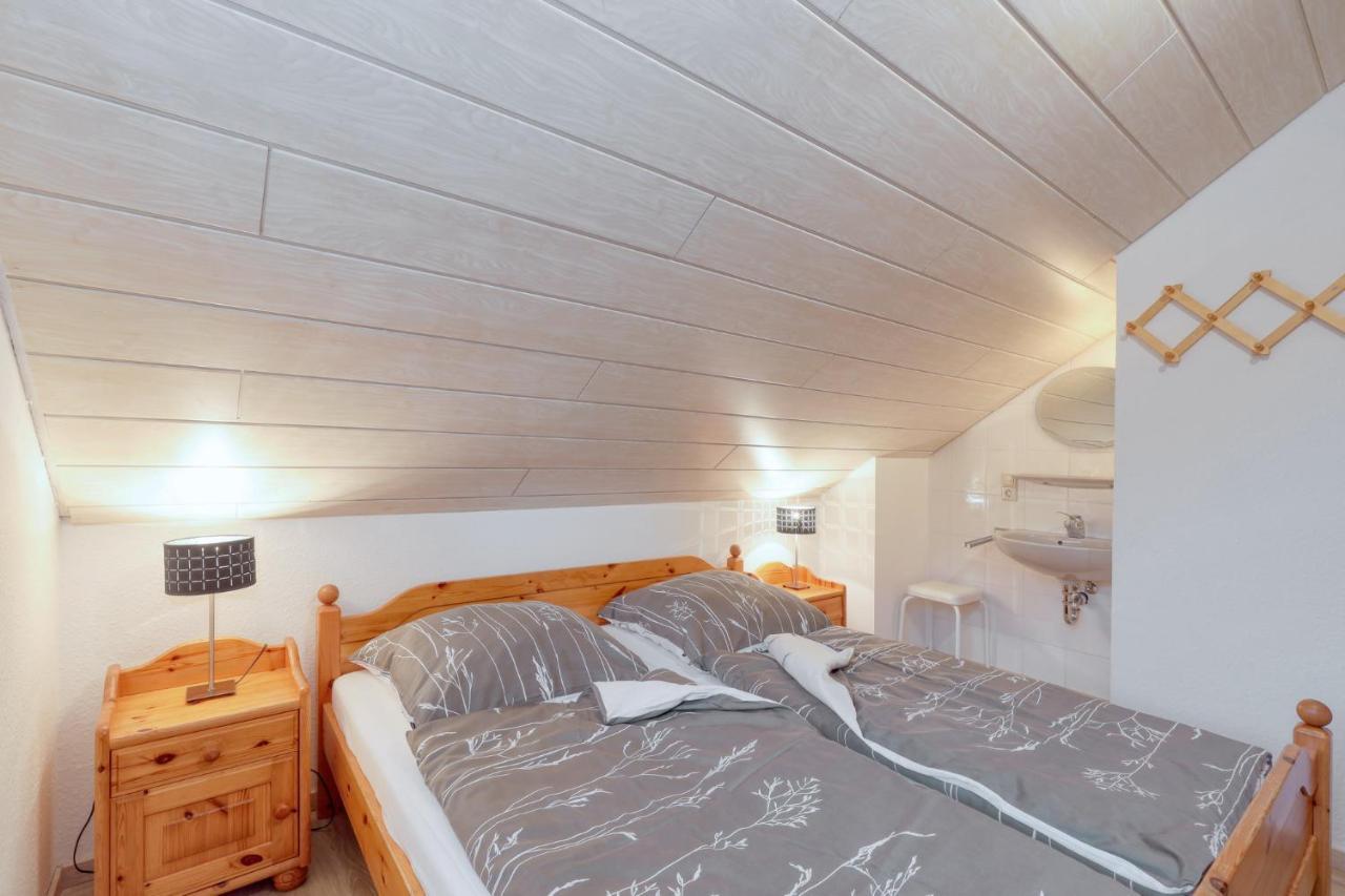 Seepark Kirchheim Ferienhaus Bei Diane Mit Sauna Экстерьер фото